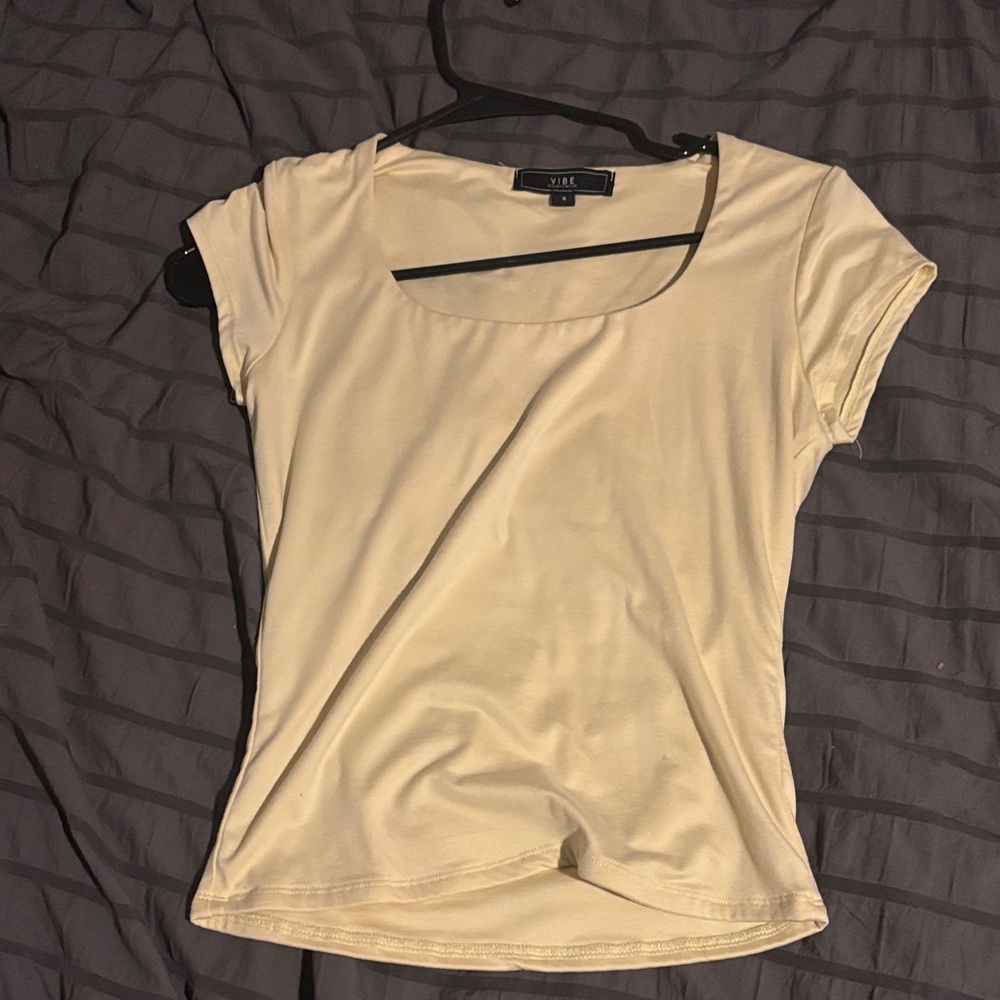Zara Women's Short Sleeve Cream Tee